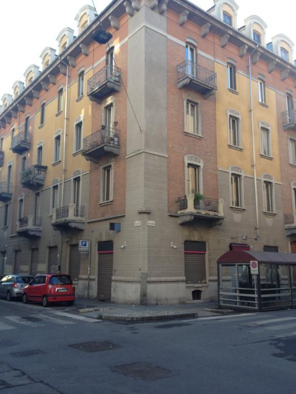 Apartamento Mansarda In Vanchiglia Turín Exterior foto
